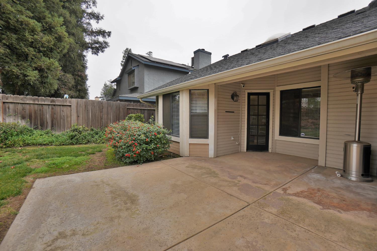 1230 W Sierra Ave, Fresno, CA 93711