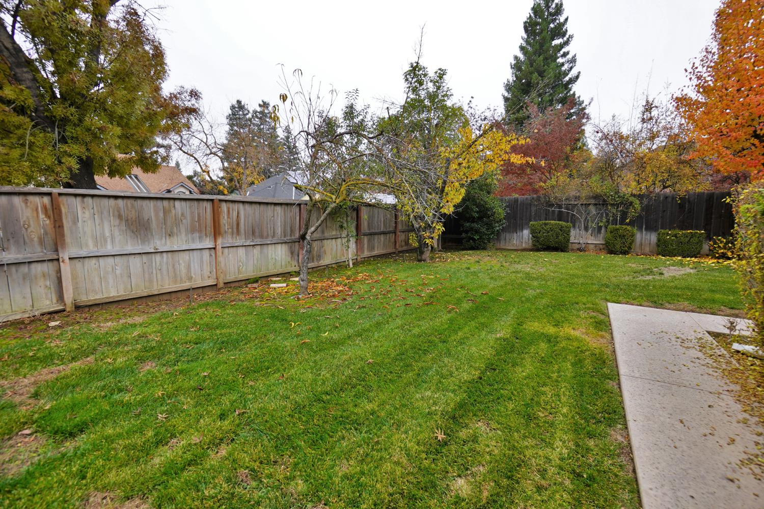 1230 W Sierra Ave, Fresno, CA 93711