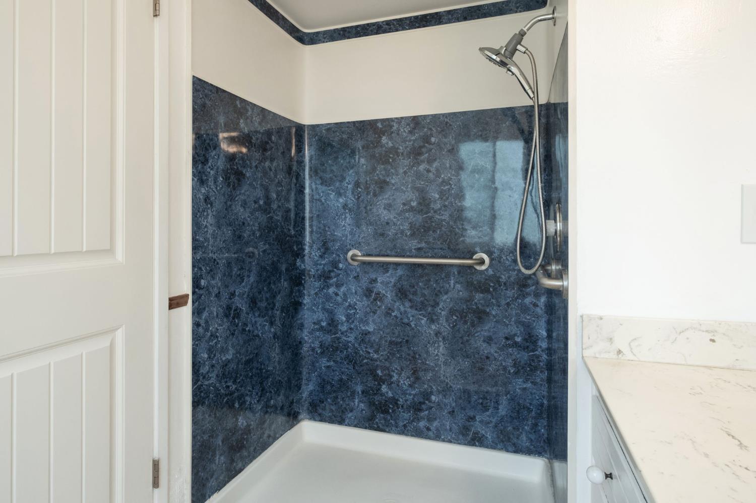 516 W Palo Alto Ave, Fresno, CA 93704