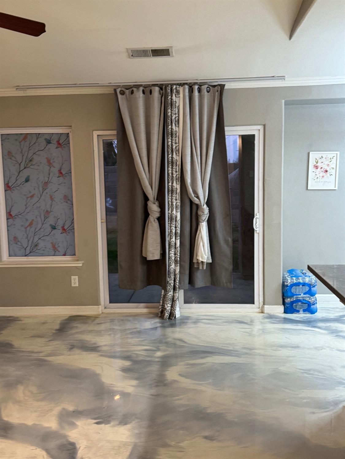 5626 W Carmen Ave, Fresno, CA 93722