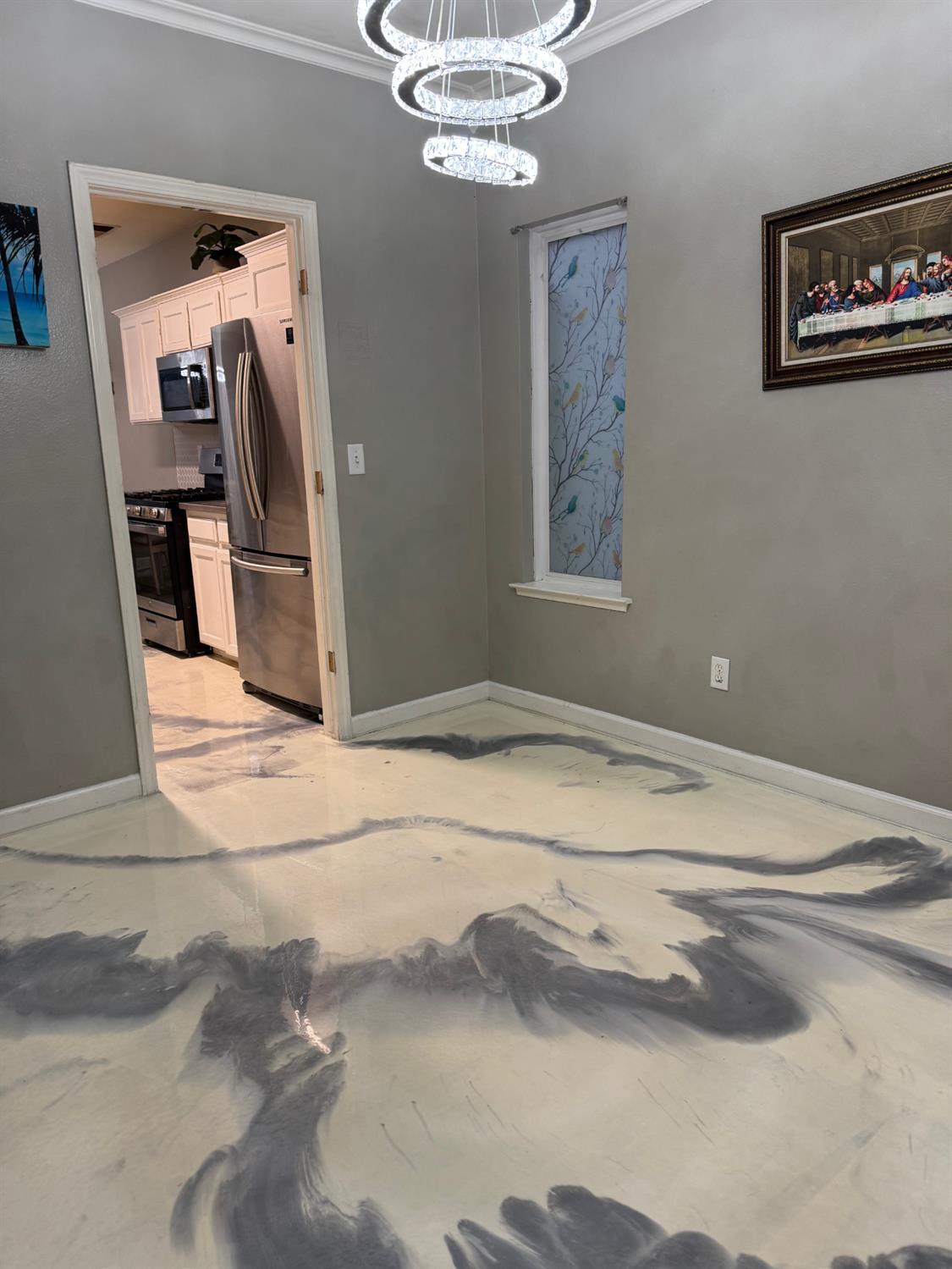 5626 W Carmen Ave, Fresno, CA 93722