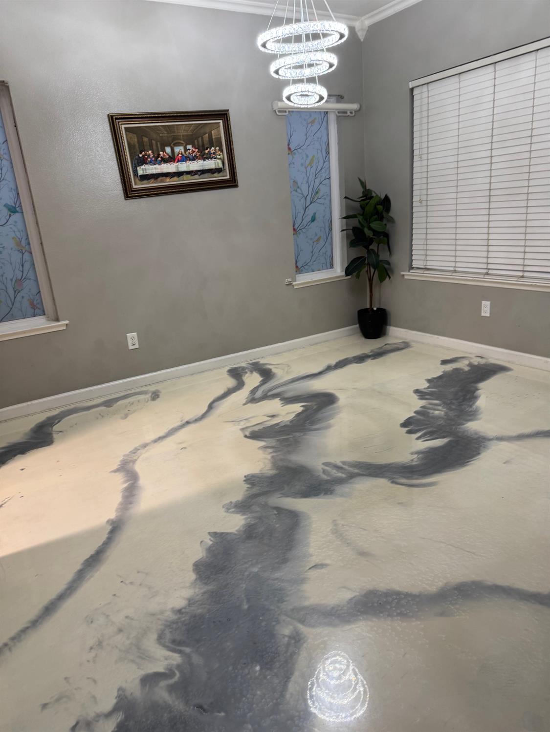 5626 W Carmen Ave, Fresno, CA 93722