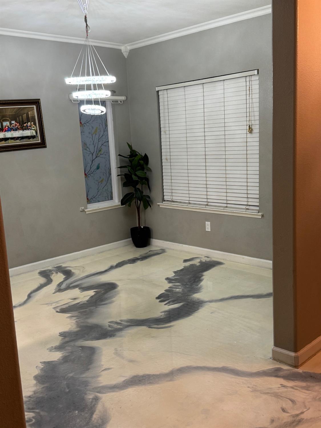 5626 W Carmen Ave, Fresno, CA 93722