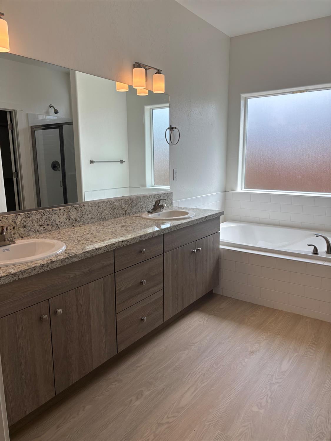 3808 Via Capitola Ave, Madera, CA 93637