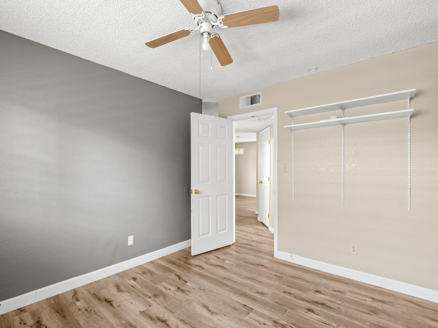 5109 W Menlo Ave, Fresno, CA 93722