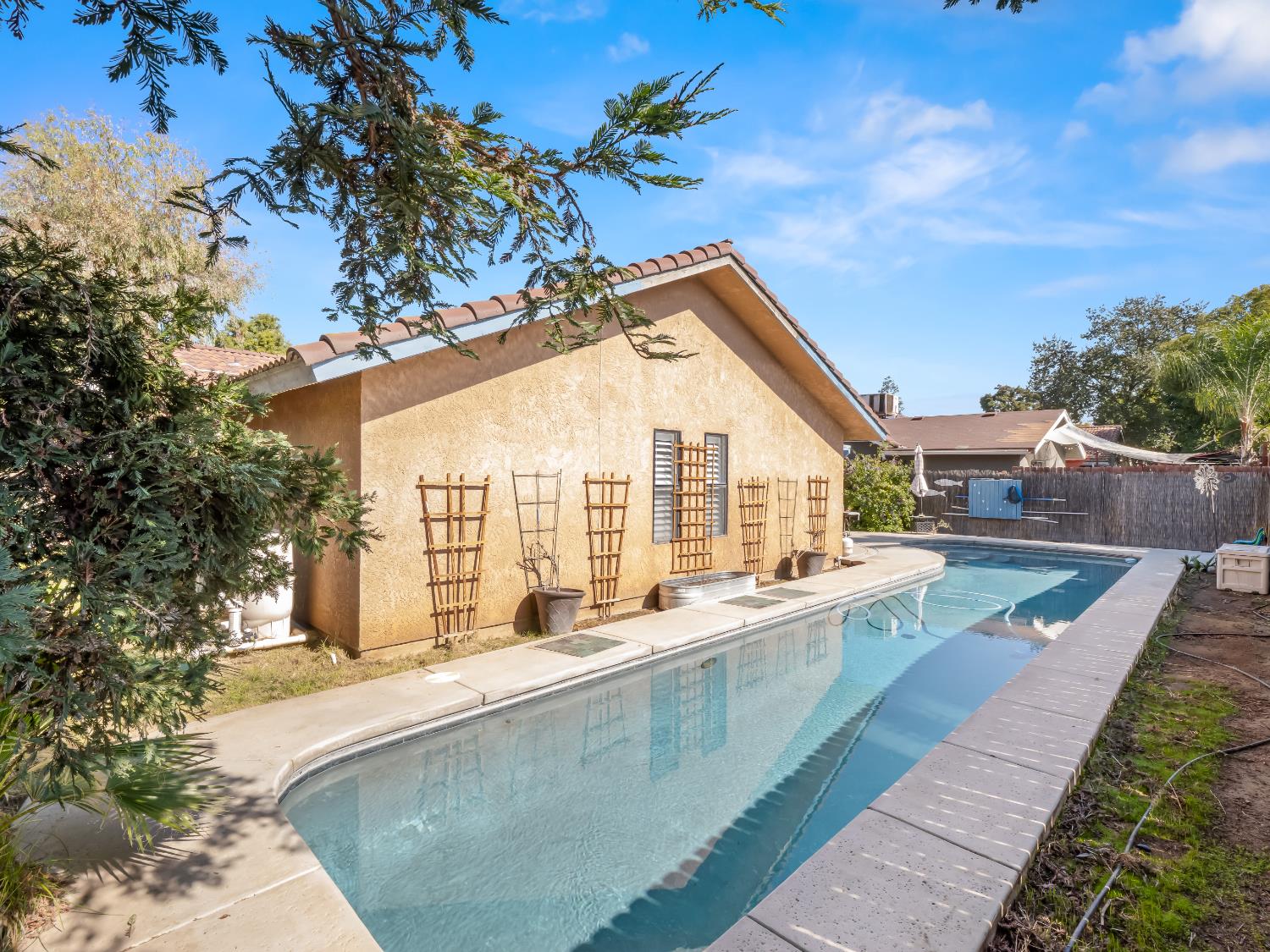 5109 W Menlo Ave, Fresno, CA 93722