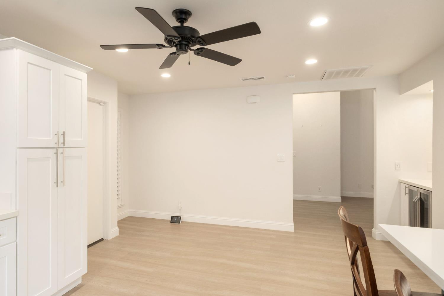 5554 N El Adobe Dr N, Fresno, CA 93711