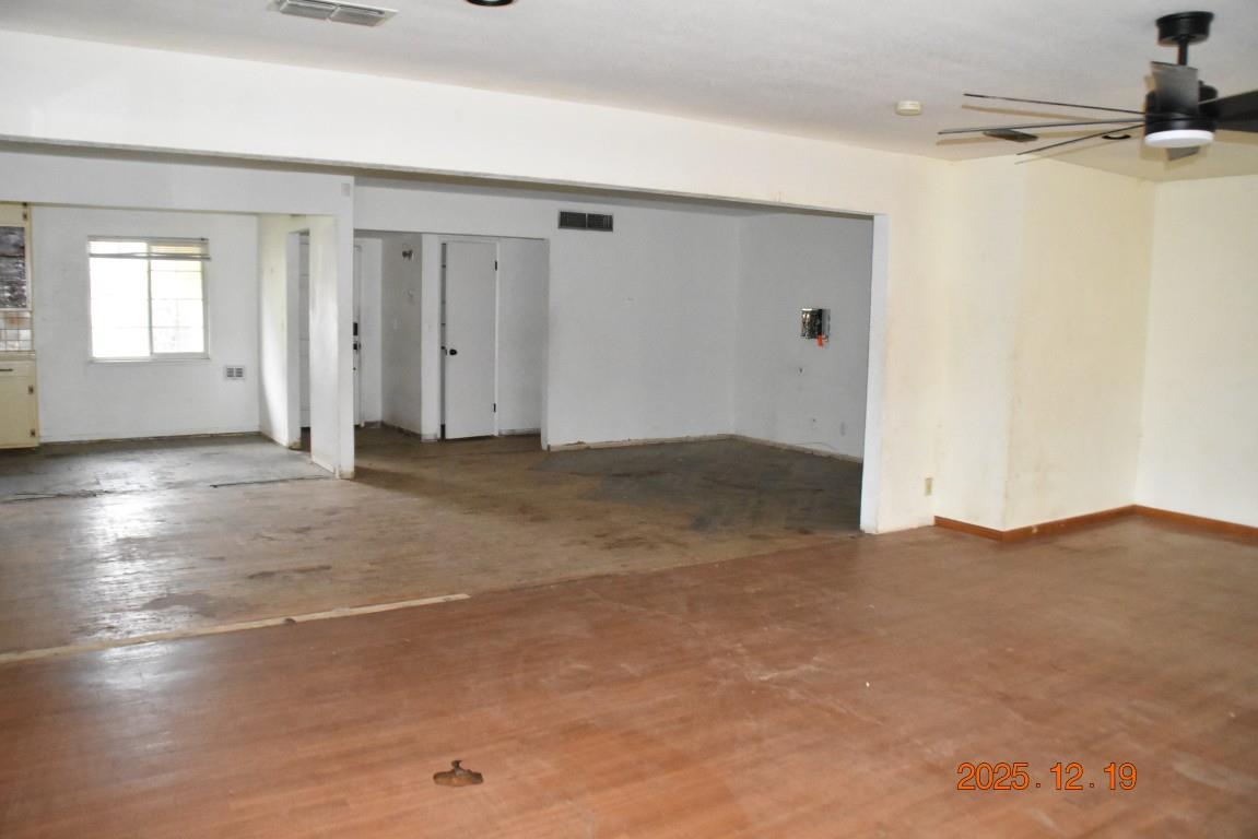 4115 E Dayton Ave, Fresno, CA 93726