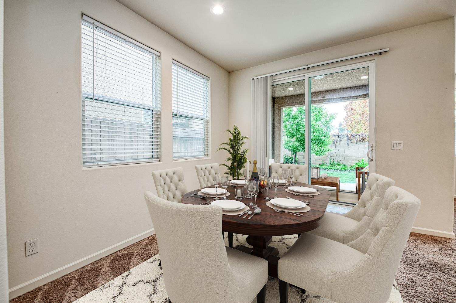 5450 W Santa Barbara Dr, Fresno, CA 93722