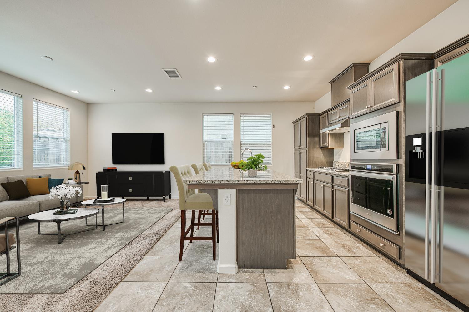 5450 W Santa Barbara Dr, Fresno, CA 93722