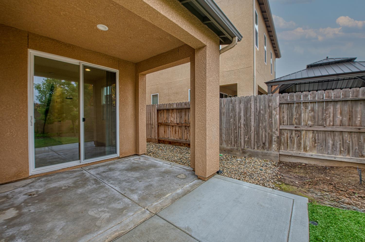 5450 W Santa Barbara Dr, Fresno, CA 93722