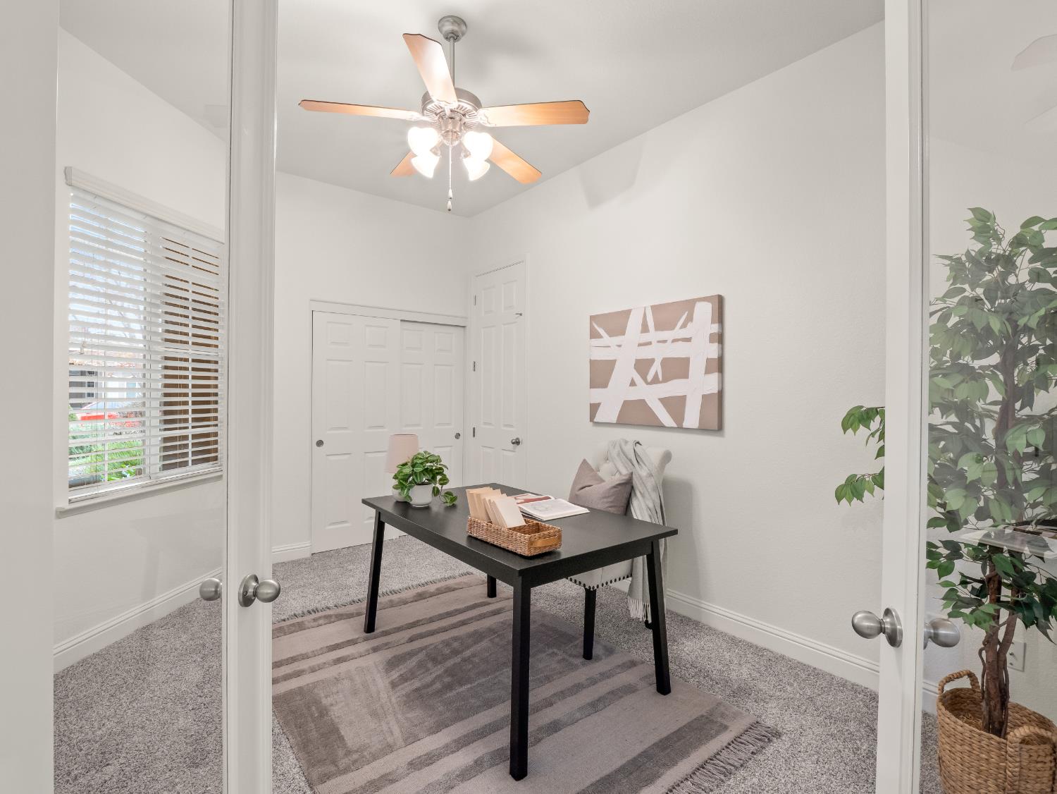 8683 N Richelle Ave, Fresno, CA 93720