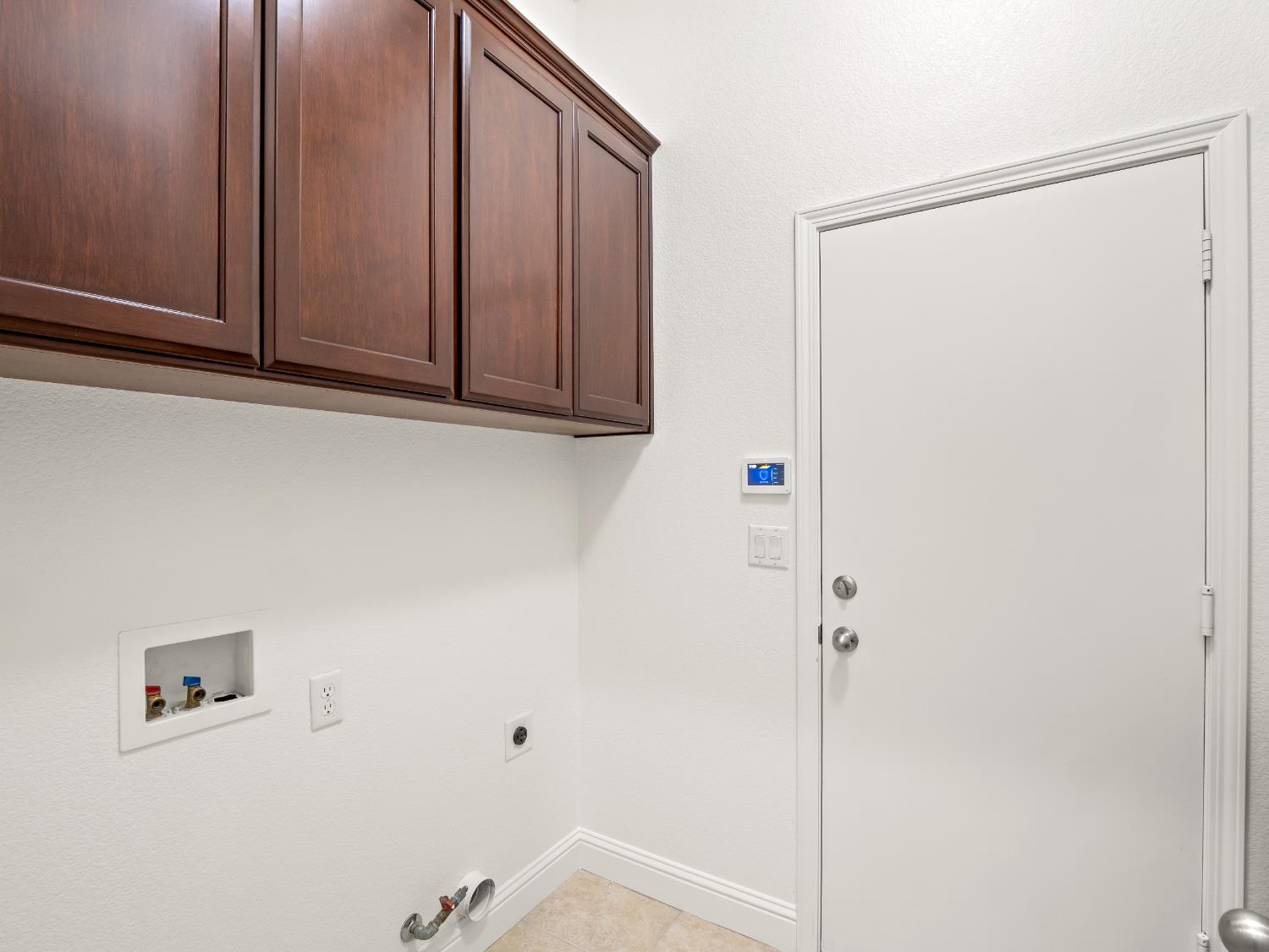 8683 N Richelle Ave, Fresno, CA 93720