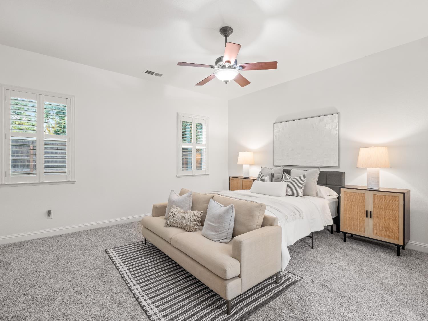 8683 N Richelle Ave, Fresno, CA 93720