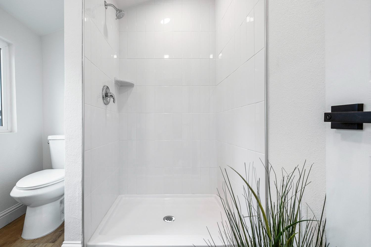 683 E Polk St, Coalinga, CA 93210