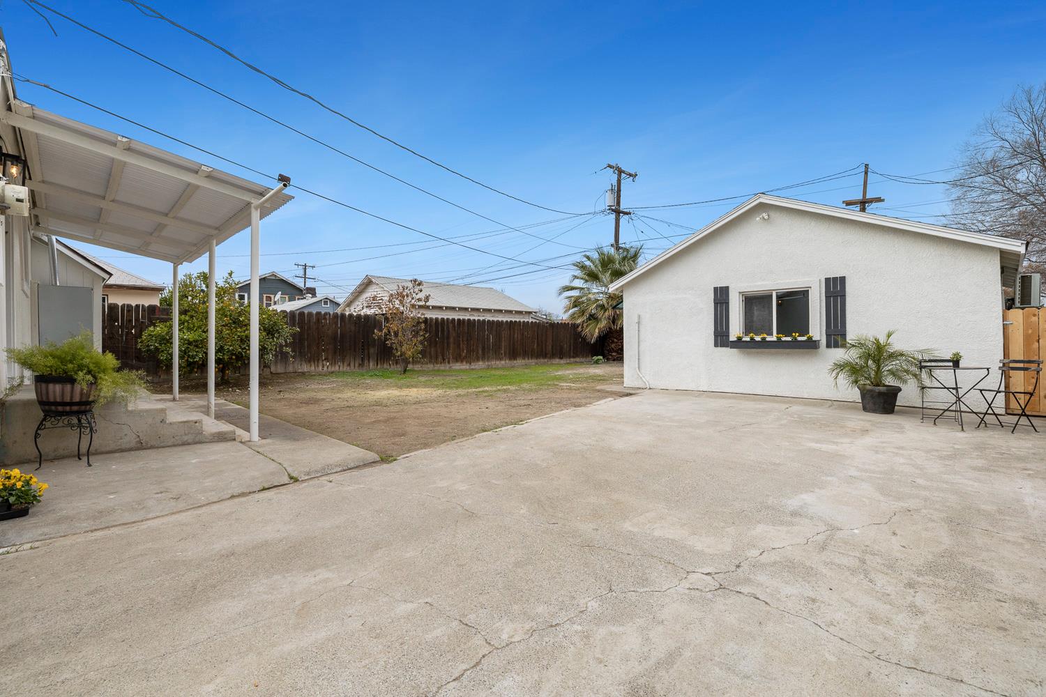 683 E Polk St, Coalinga, CA 93210