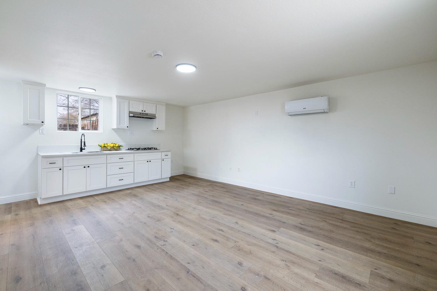 683 E Polk St, Coalinga, CA 93210