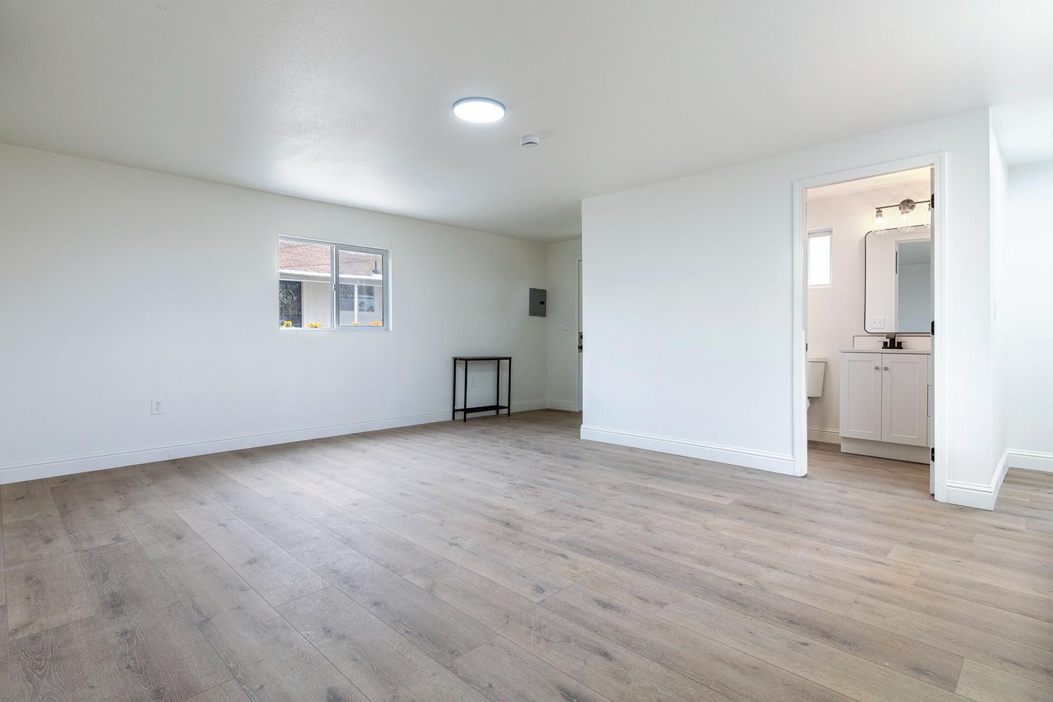 683 E Polk St, Coalinga, CA 93210