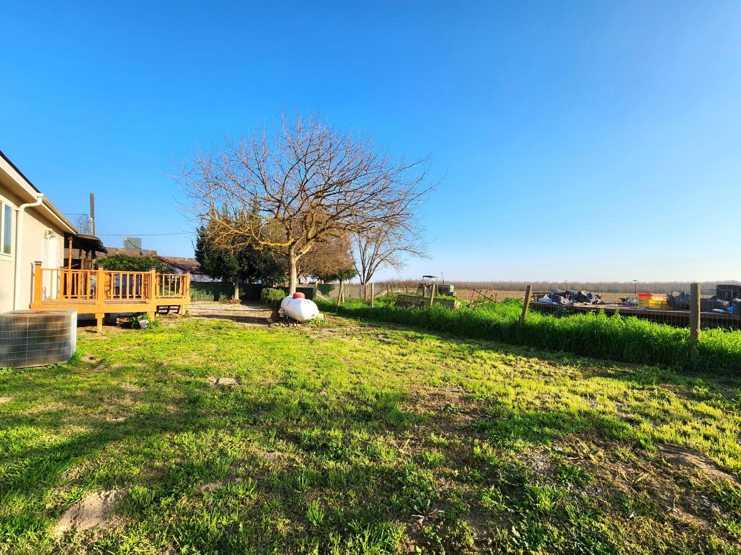 3723 W Central Ave W, Fresno, CA 93706