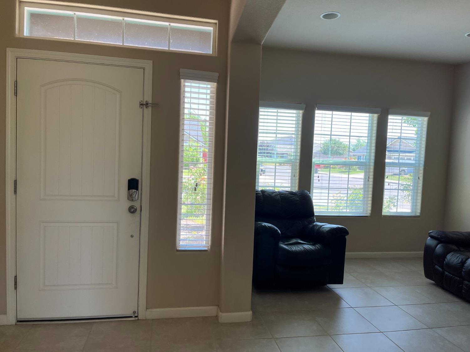 5428 W Brown Ave, Fresno, CA 93722