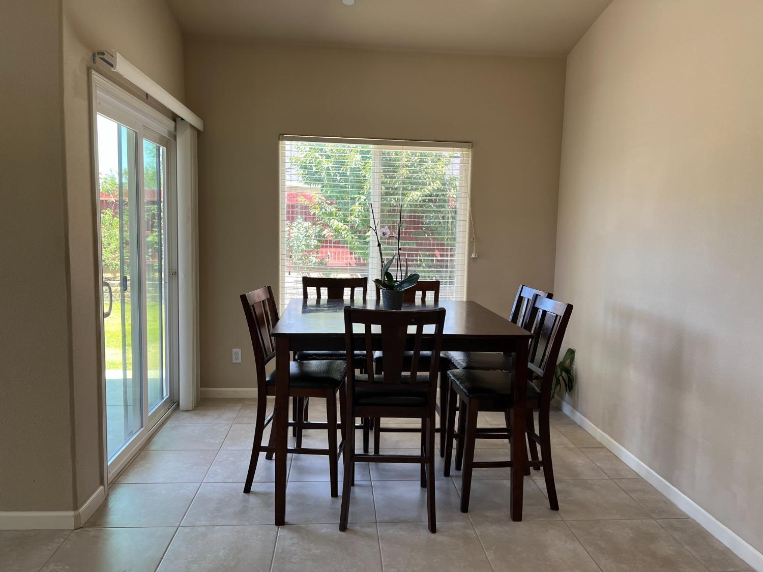 5428 W Brown Ave, Fresno, CA 93722