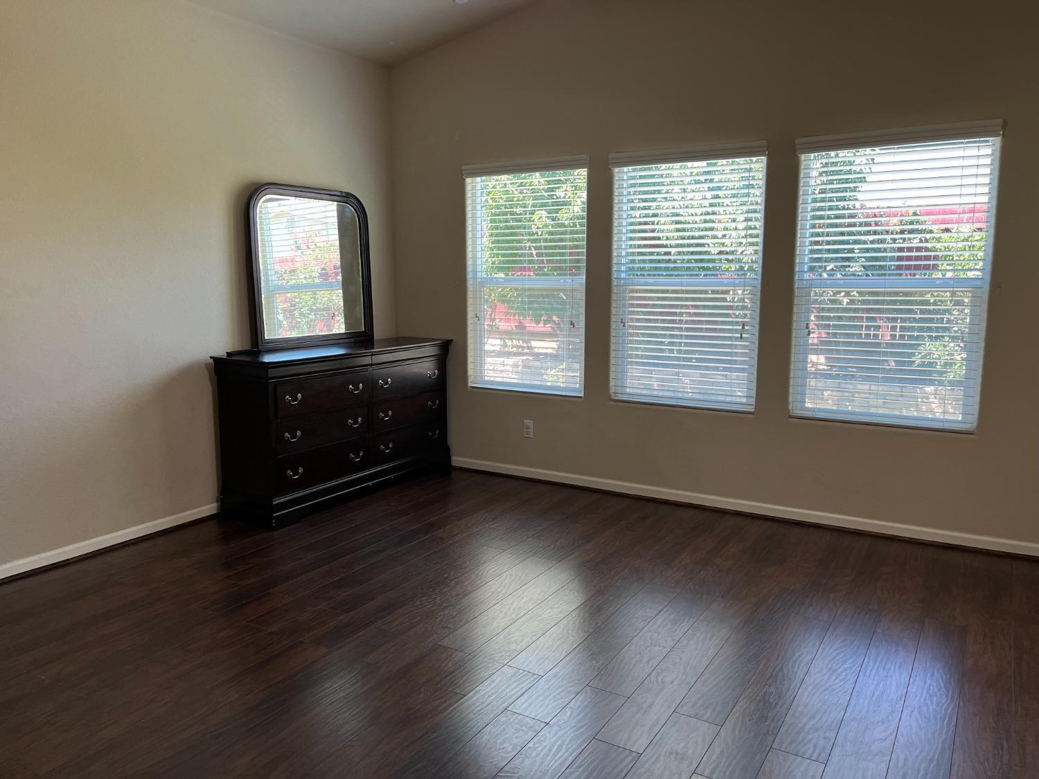 5428 W Brown Ave, Fresno, CA 93722