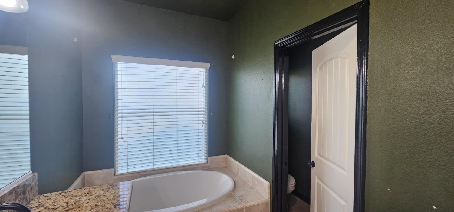 5428 W Brown Ave, Fresno, CA 93722