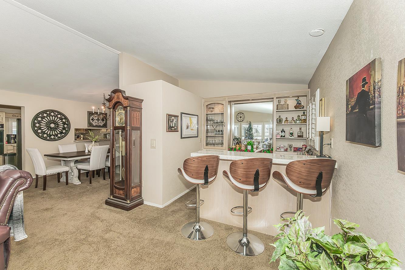 1551 6Th Avenue Dr #121, Kingsburg, CA 93631