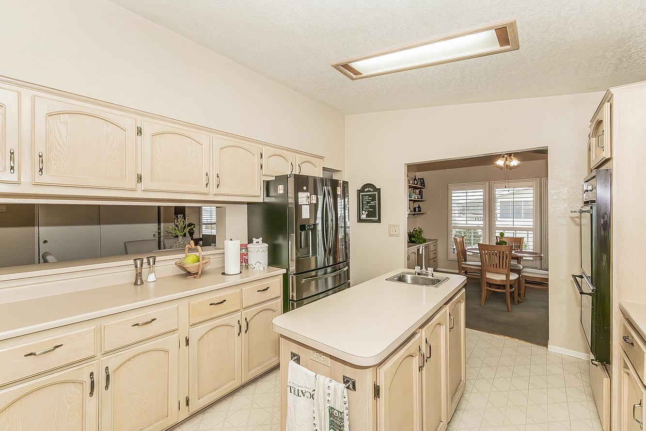 1551 6Th Avenue Dr #121, Kingsburg, CA 93631