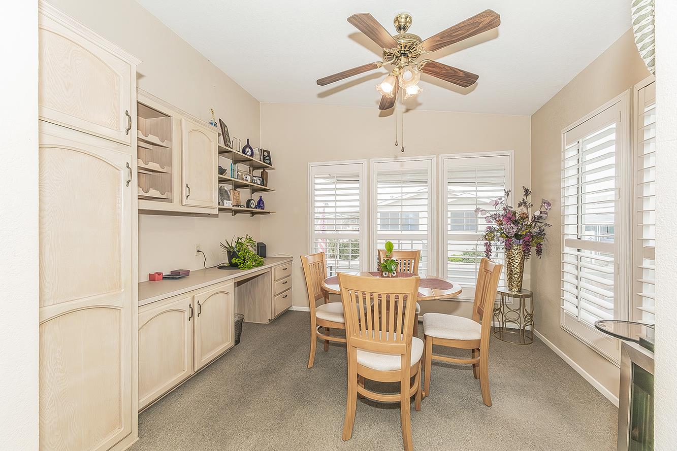 1551 6Th Avenue Dr #121, Kingsburg, CA 93631