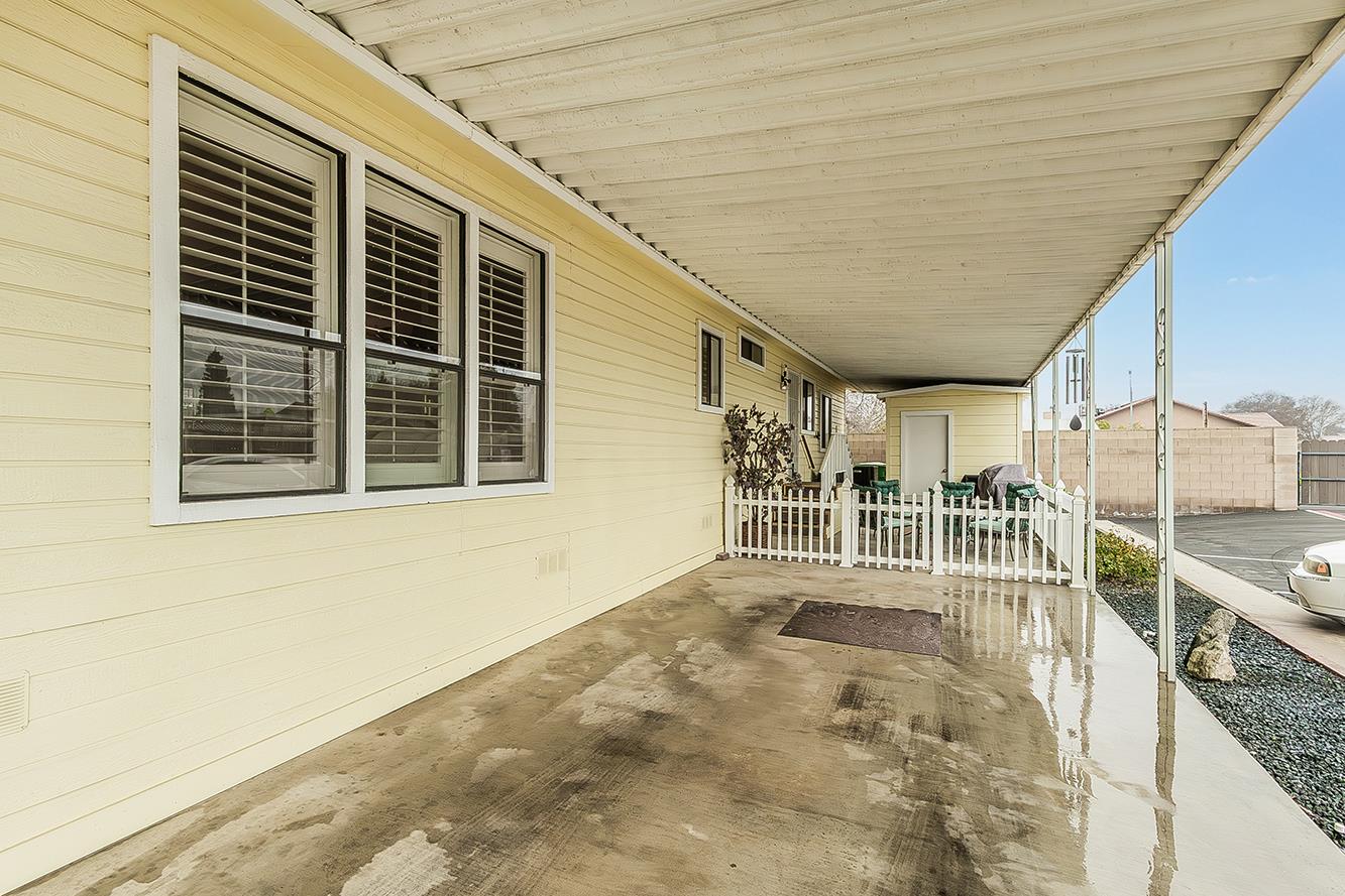 1551 6Th Avenue Dr #121, Kingsburg, CA 93631