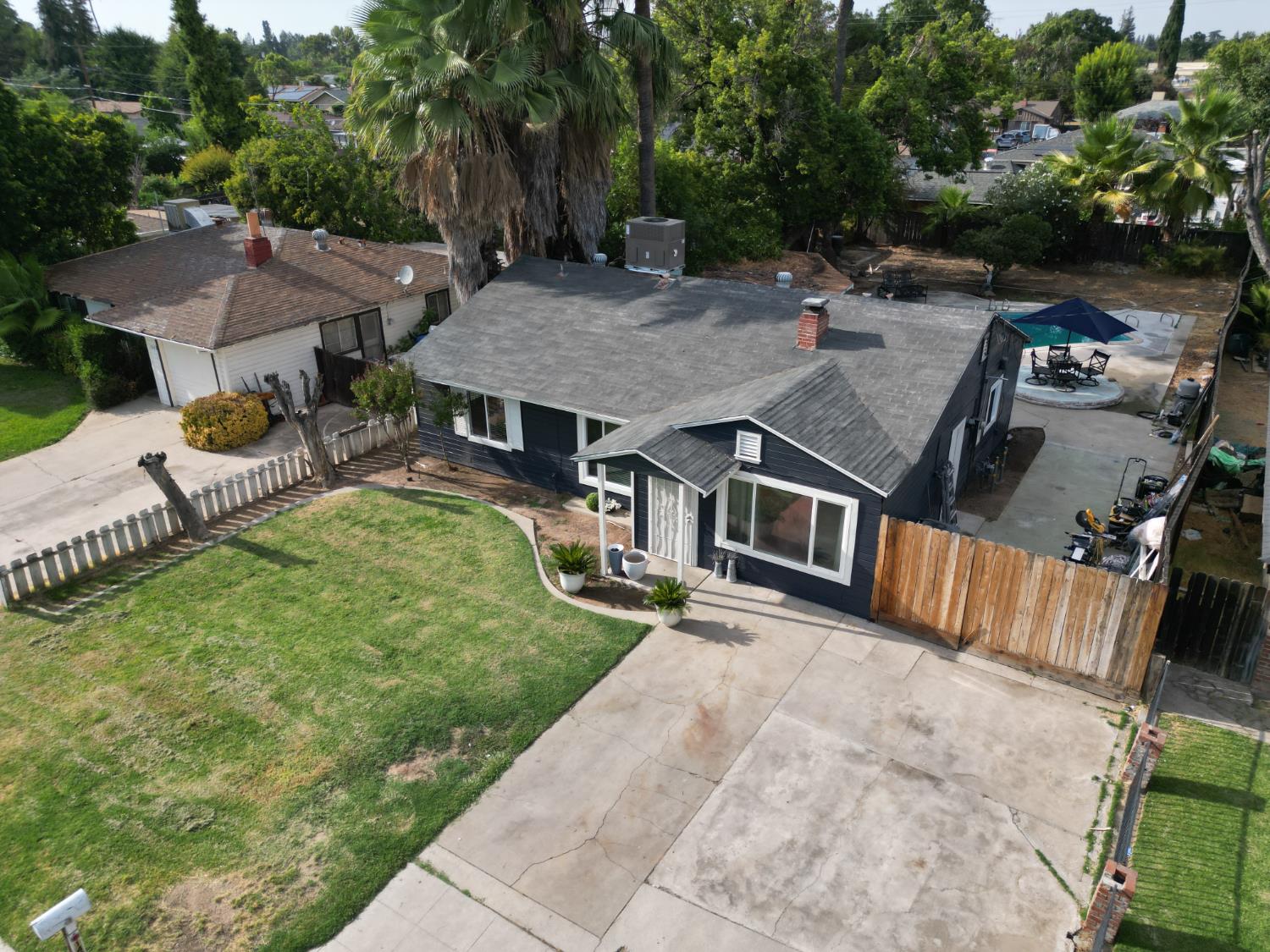 1403 E Griffith Way, Fresno, CA 93704