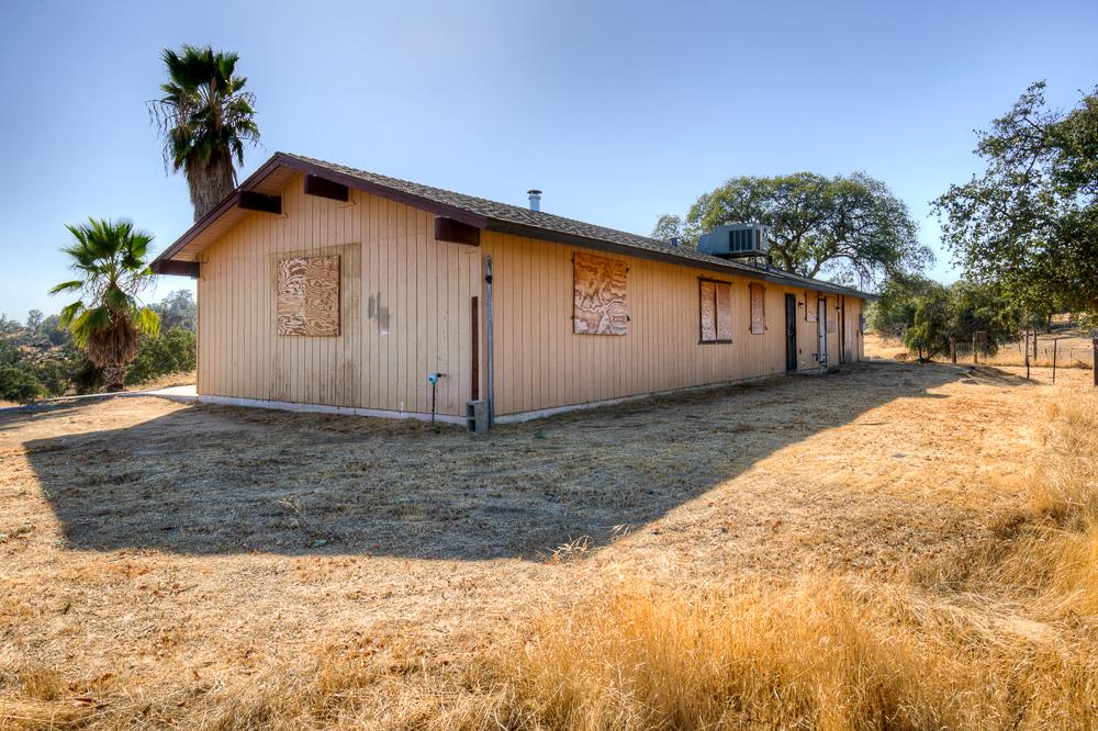 34780 School St, Raymond, CA 93653