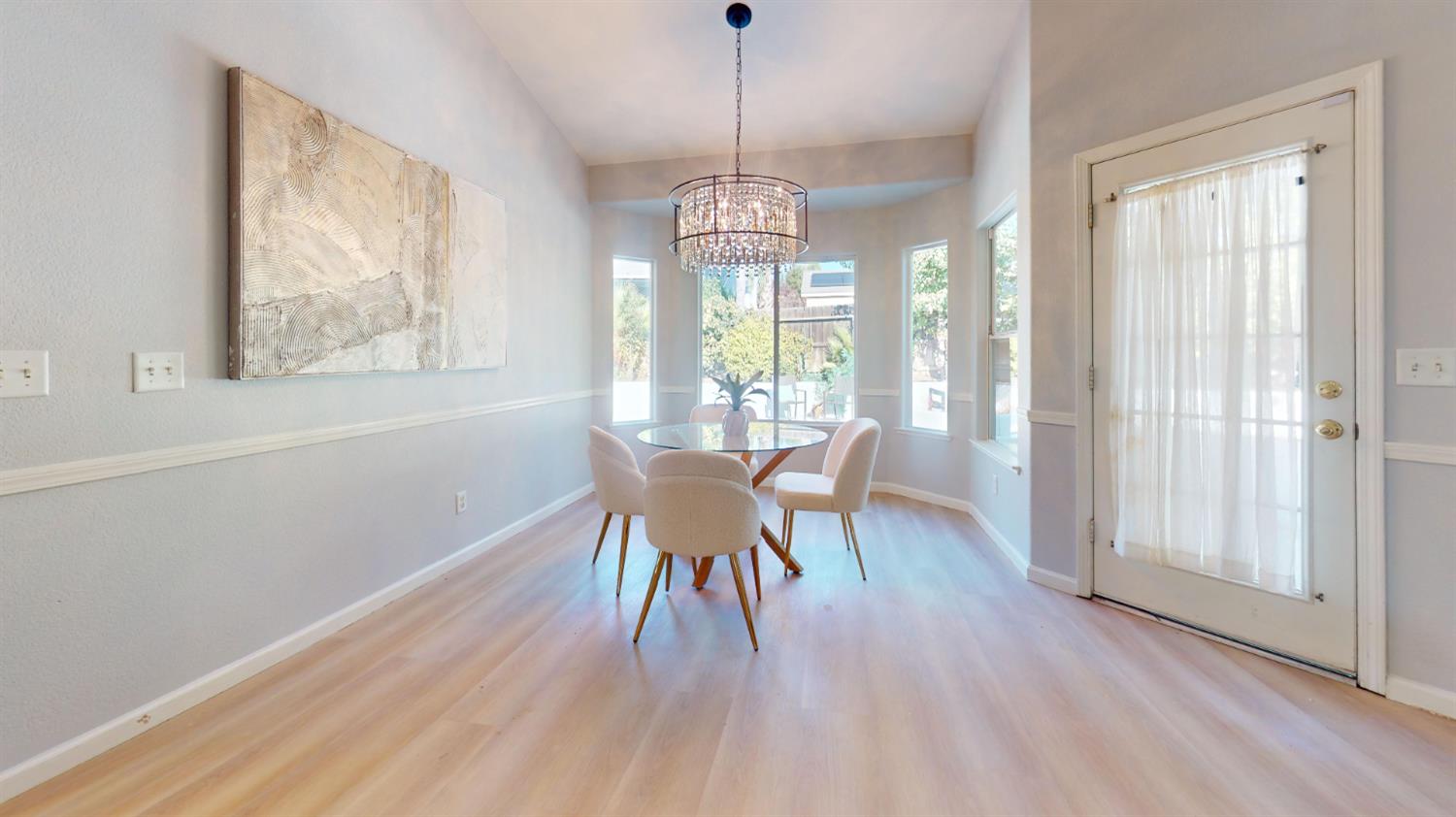 2944 E Christopher Dr, Fresno, CA 93720