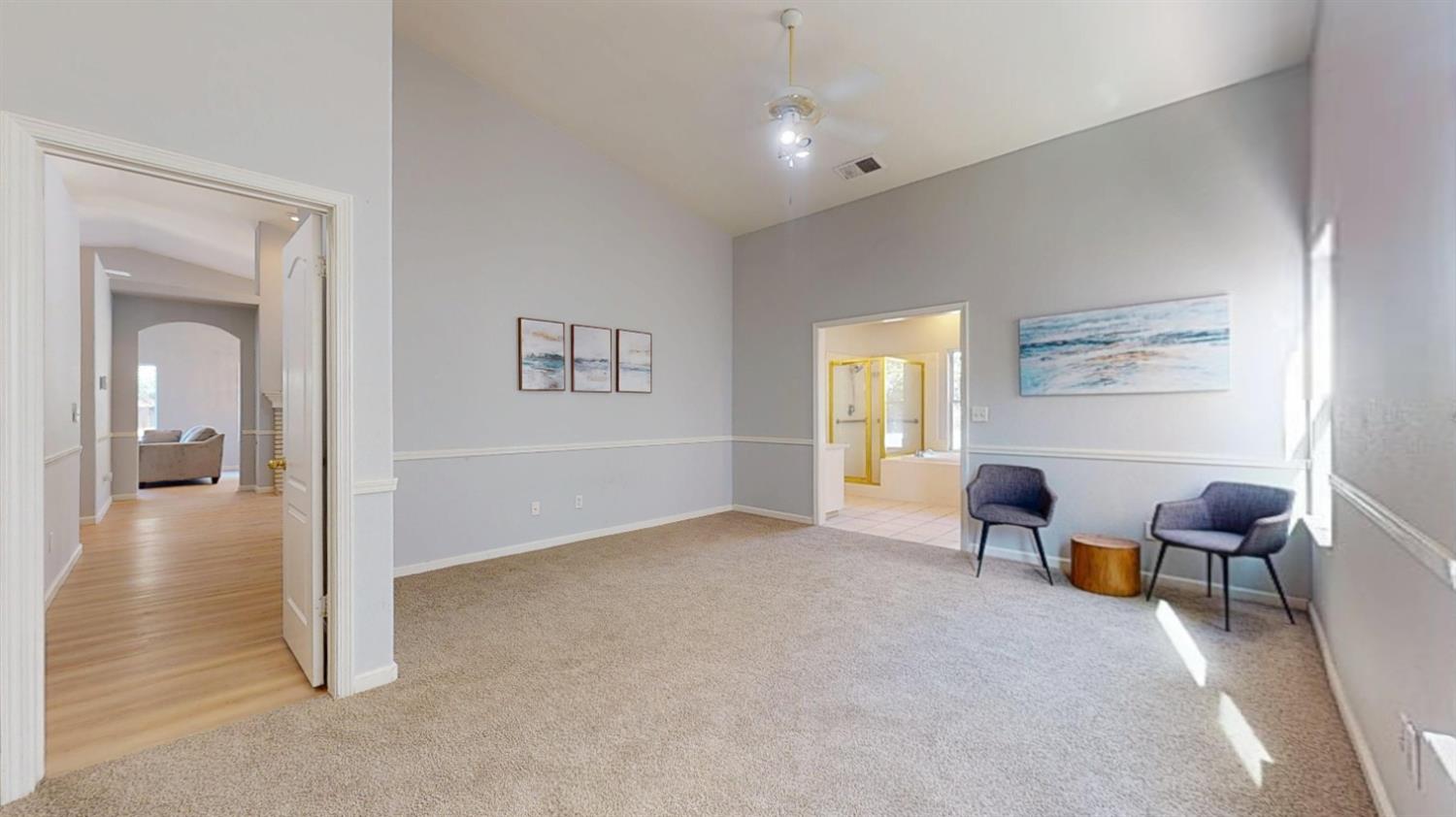 2944 E Christopher Dr, Fresno, CA 93720