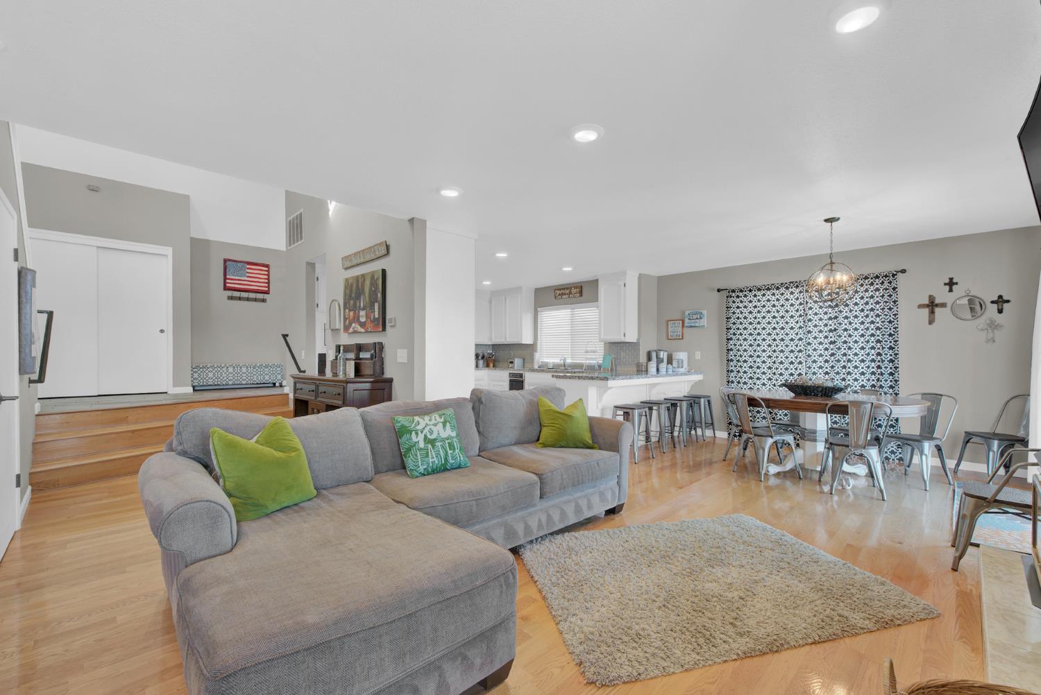 946 Lido Cir, Out Of Area, CA 94505