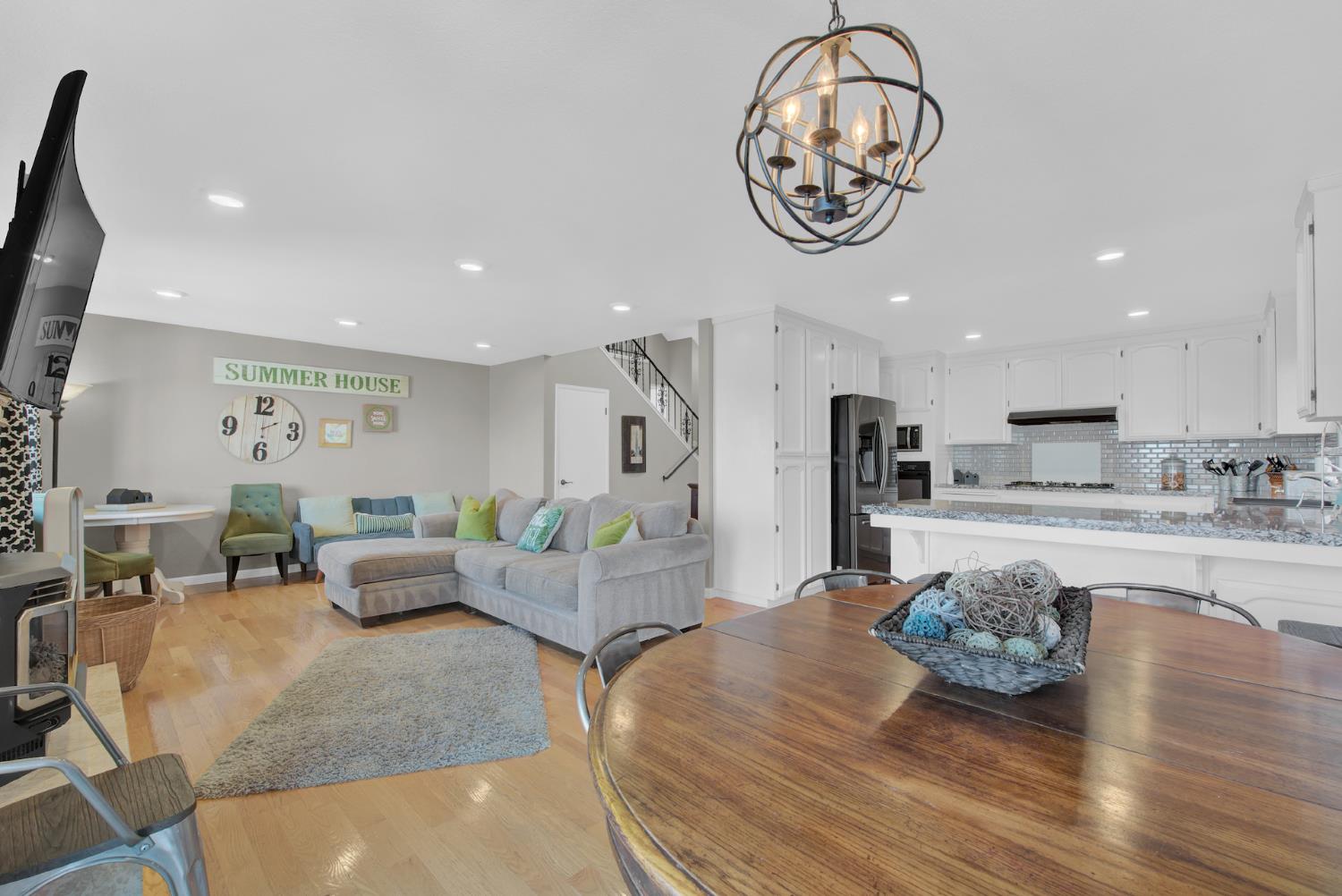 946 Lido Cir, Out Of Area, CA 94505