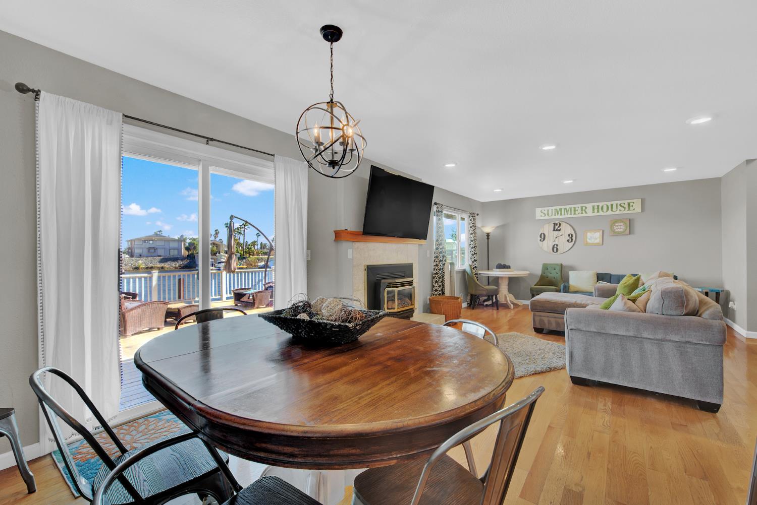 946 Lido Cir, Out Of Area, CA 94505