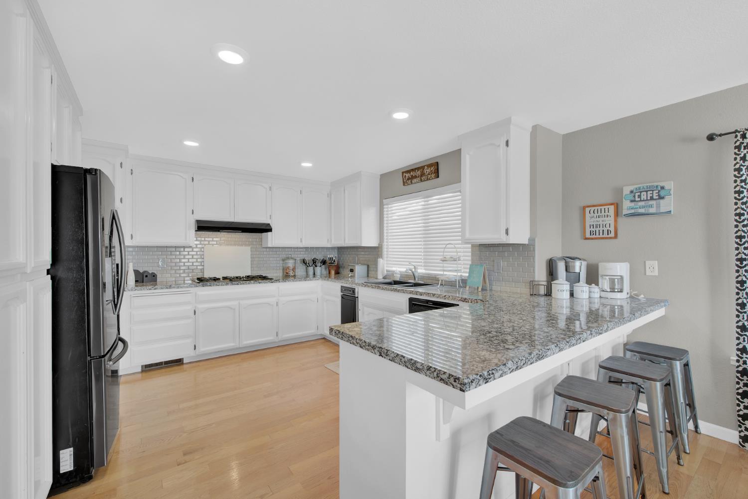 946 Lido Cir, Out Of Area, CA 94505