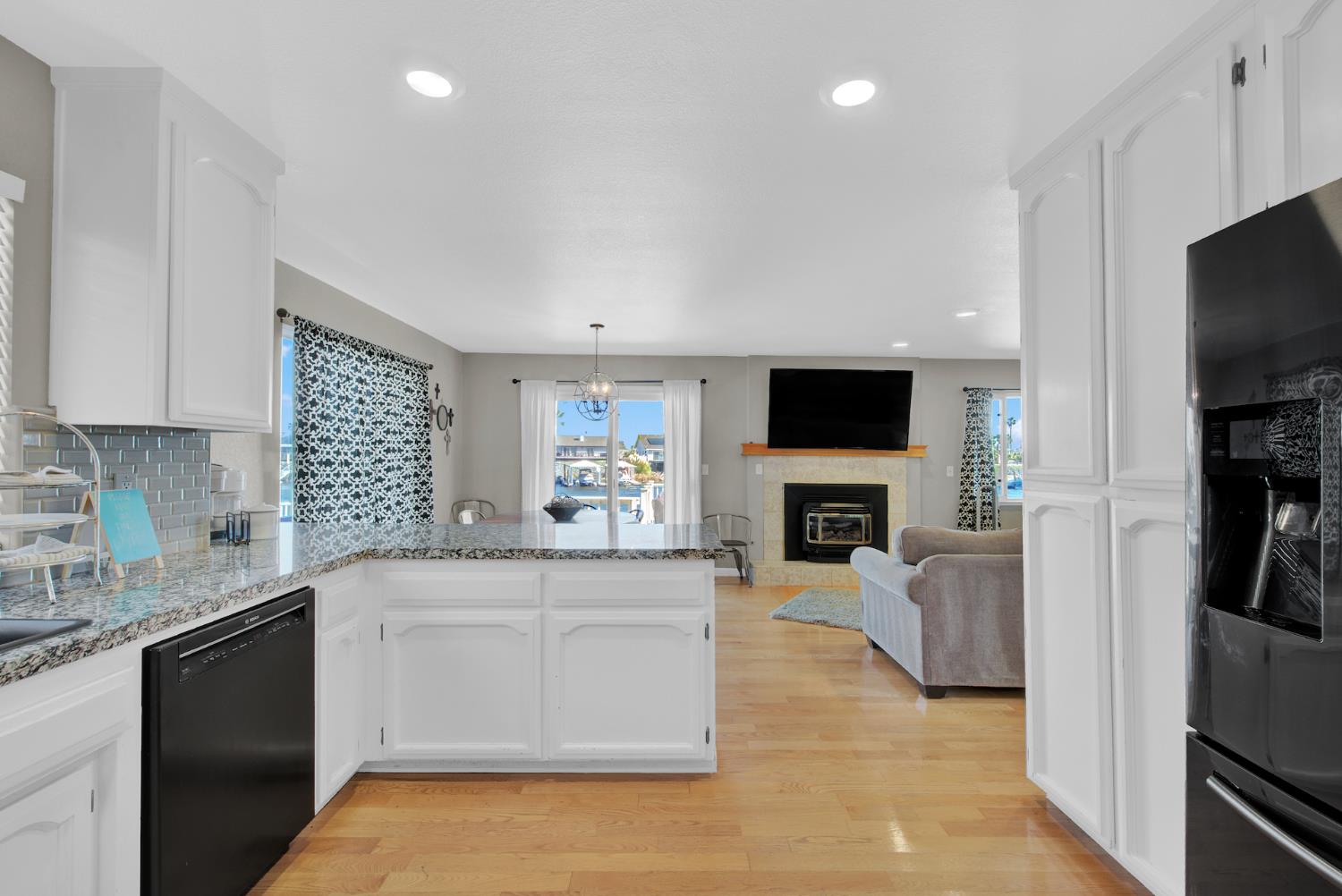 946 Lido Cir, Out Of Area, CA 94505