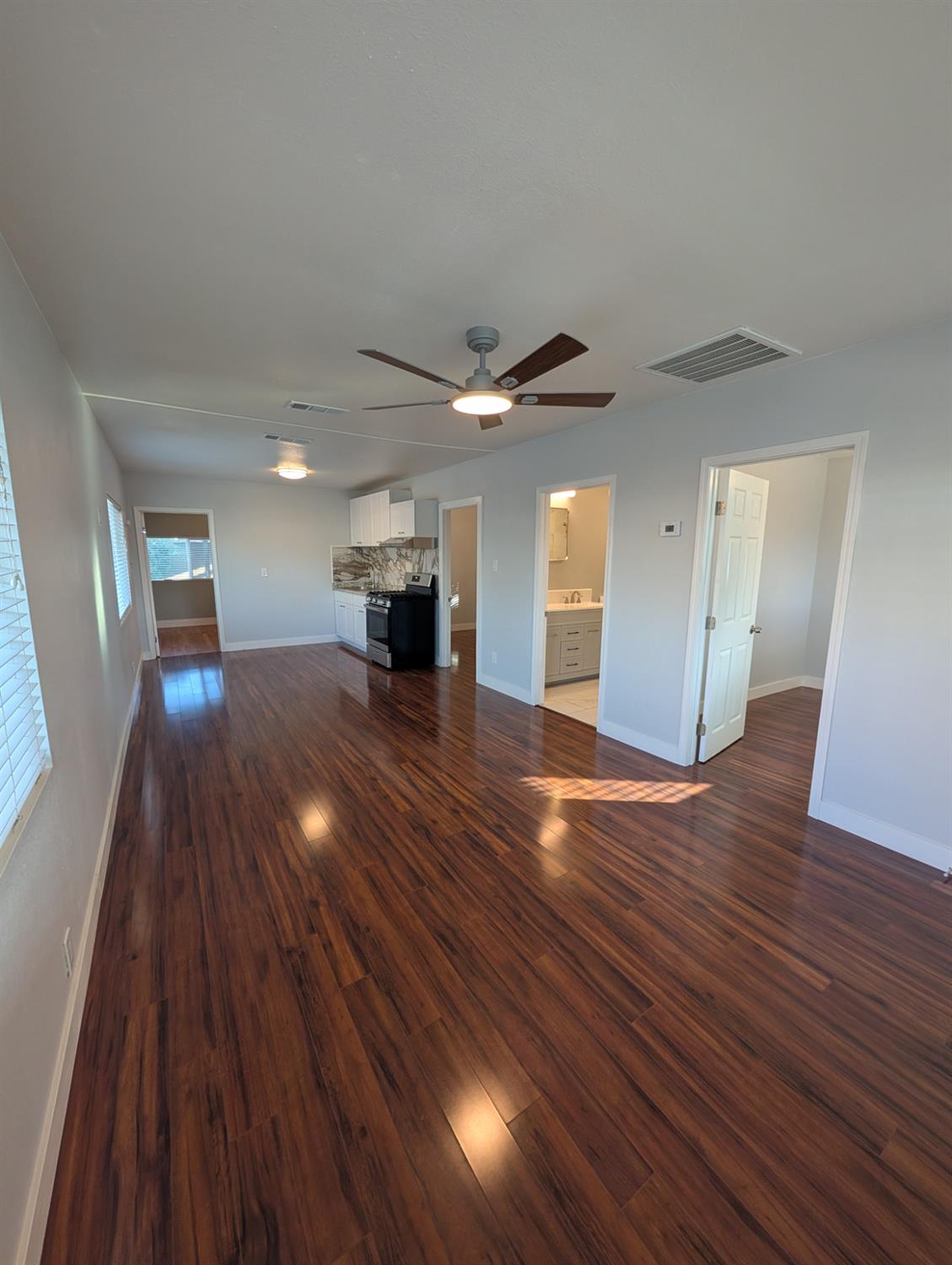 512 Sunset St, Coalinga, CA 93210