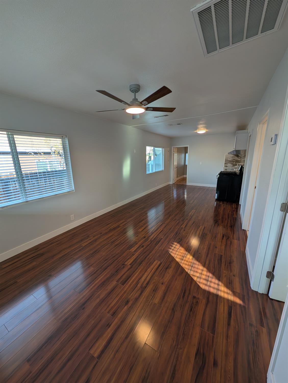 512 Sunset St, Coalinga, CA 93210