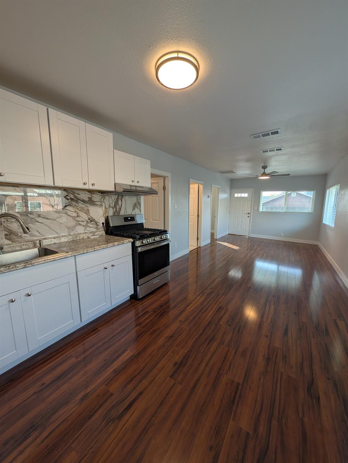 512 Sunset St, Coalinga, CA 93210