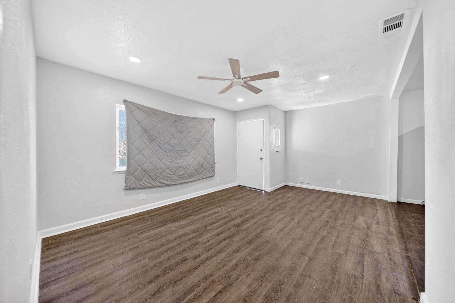 622 S 11Th St, Fresno, CA 93702