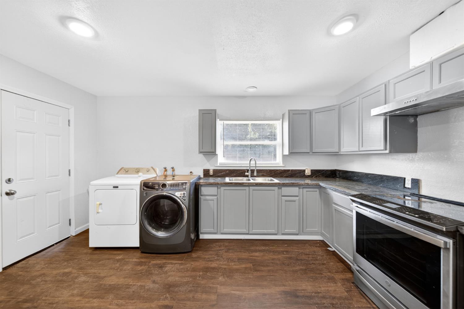 622 S 11Th St, Fresno, CA 93702