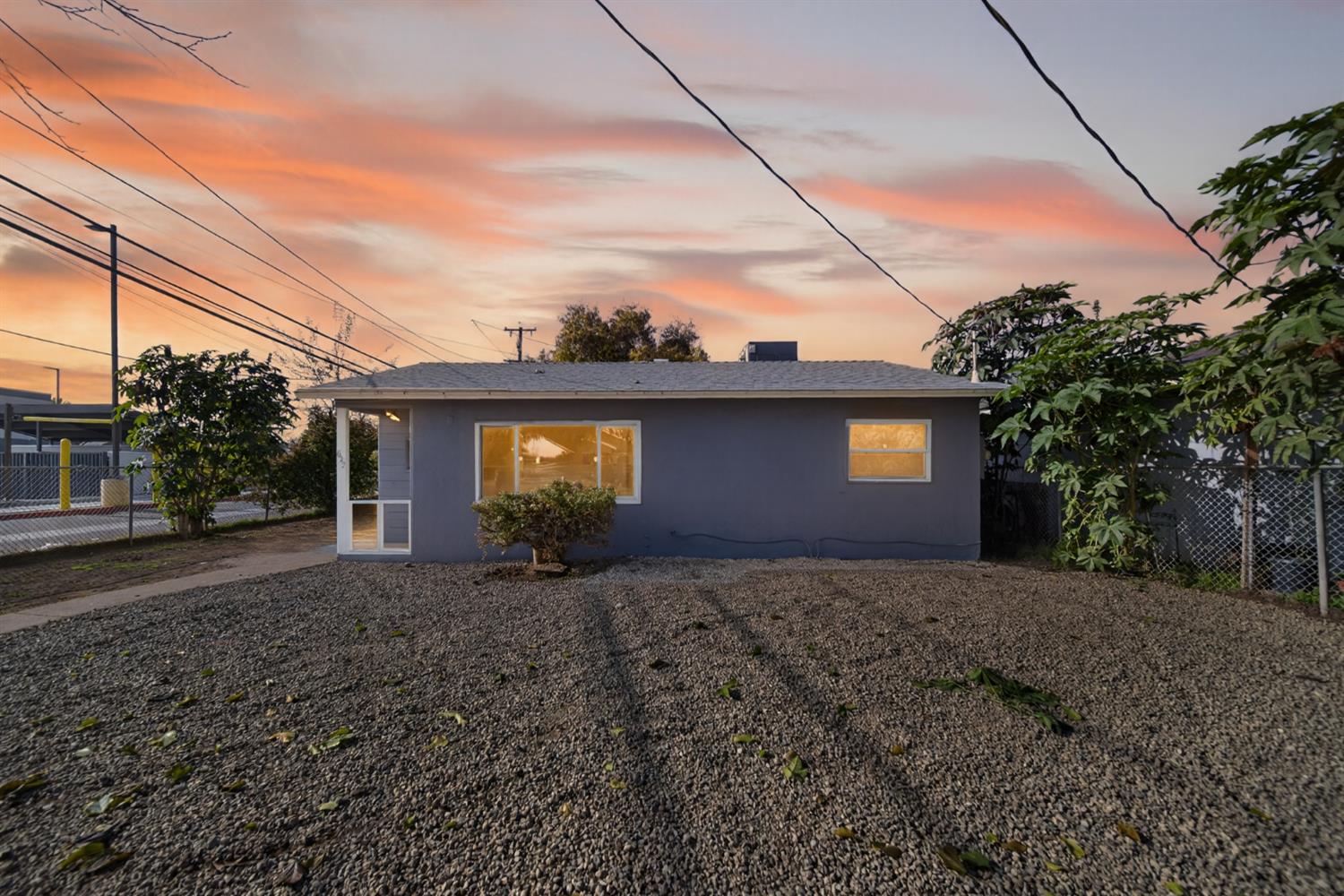 622 S 11Th St, Fresno, CA 93702