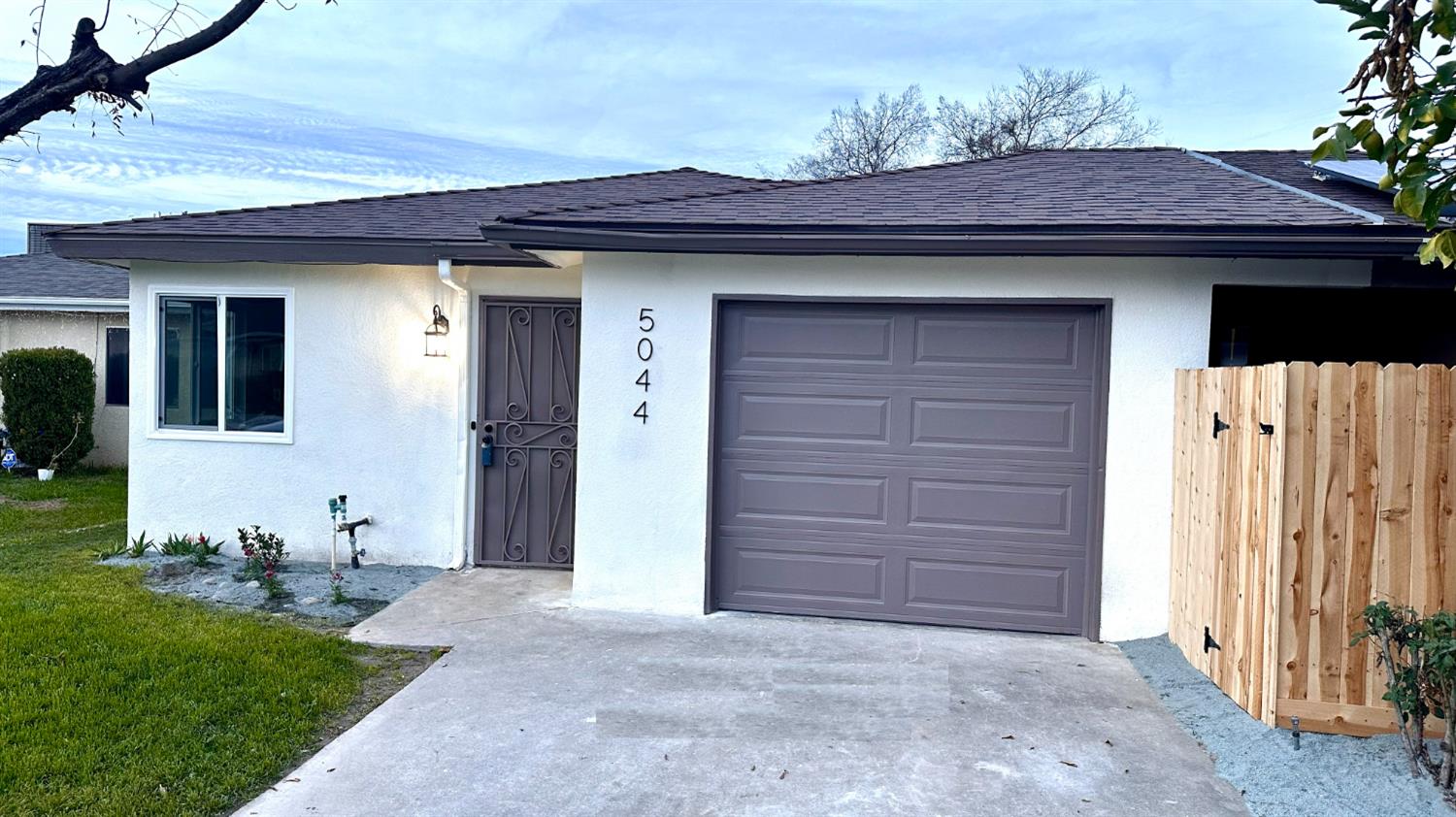 5044 W Willis Ave, Fresno, CA 93722