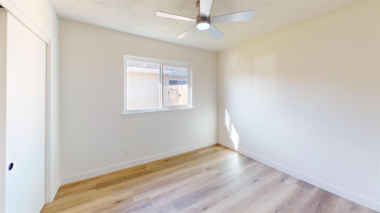 5044 W Willis Ave, Fresno, CA 93722