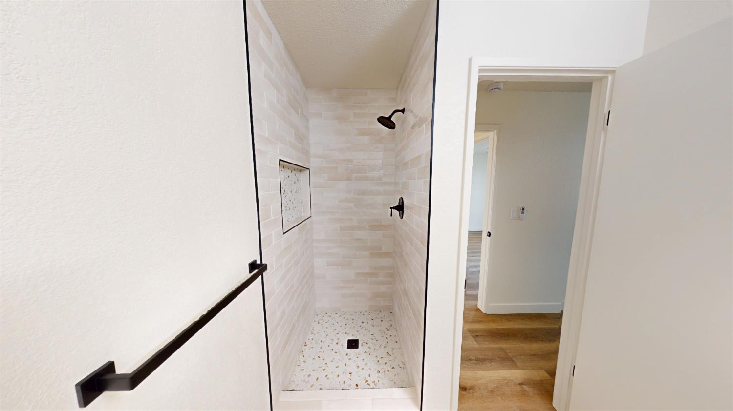 5044 W Willis Ave, Fresno, CA 93722