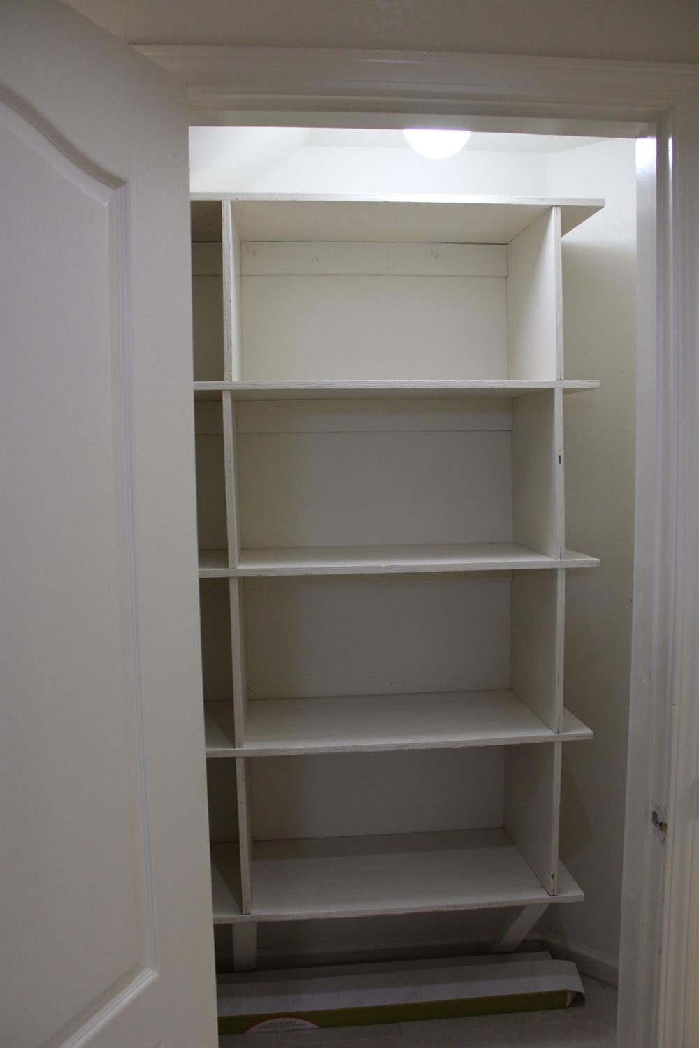 2233 E Christopher Dr, Fresno, CA 93720